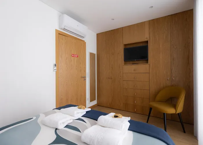 Coruja's House Al Opo *