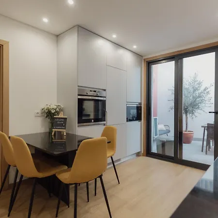 Coruja's House Al Opo 度假居 波尔图