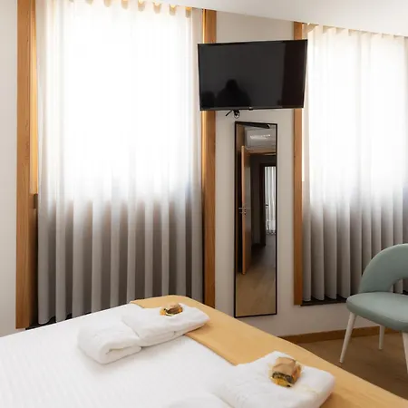 度假居 Coruja's House Al Opo *