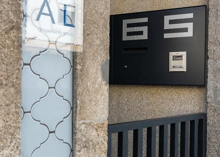 Coruja's House Al Opo 波尔图